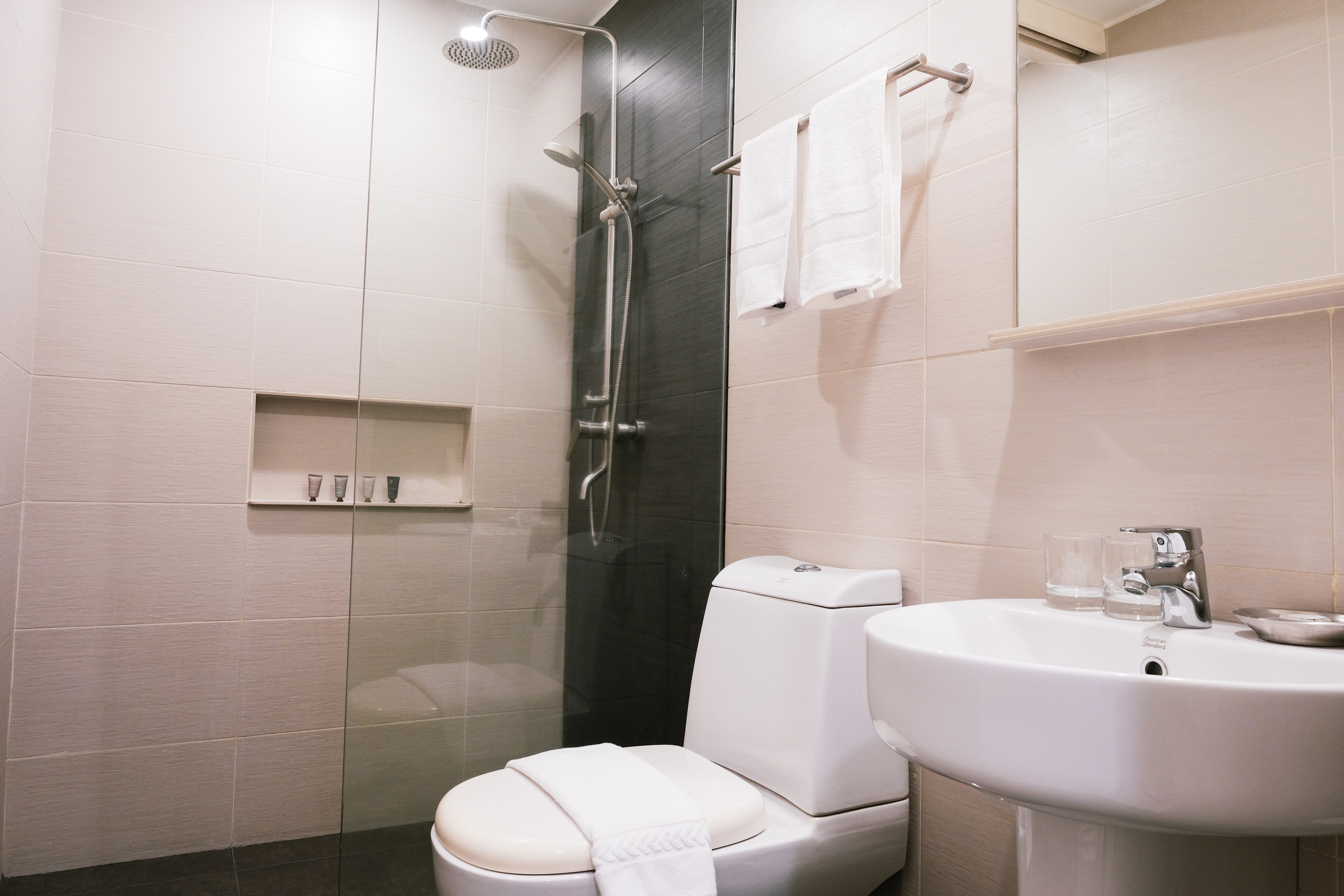 EQR Toilet